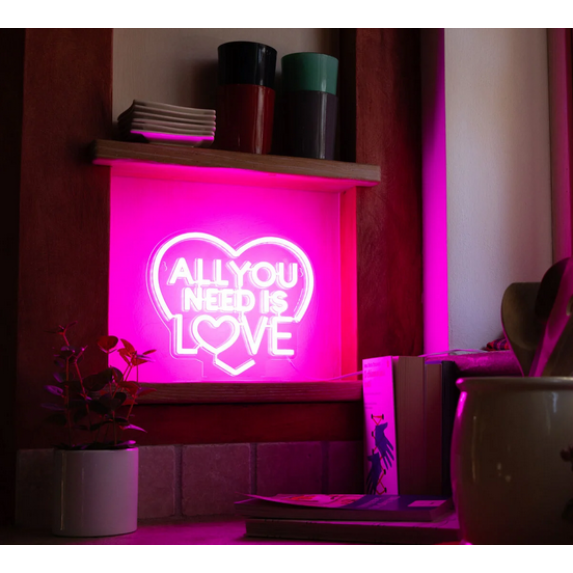 Insegna Luminosa Led a Effetto Neon - It's a Sign - All you need is love