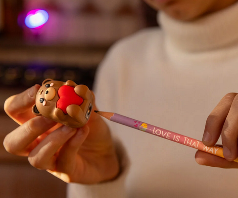 Temperino Luminoso con Contenitore - Teddy Bear - Sharpening is Magic - Legami San Valentino
