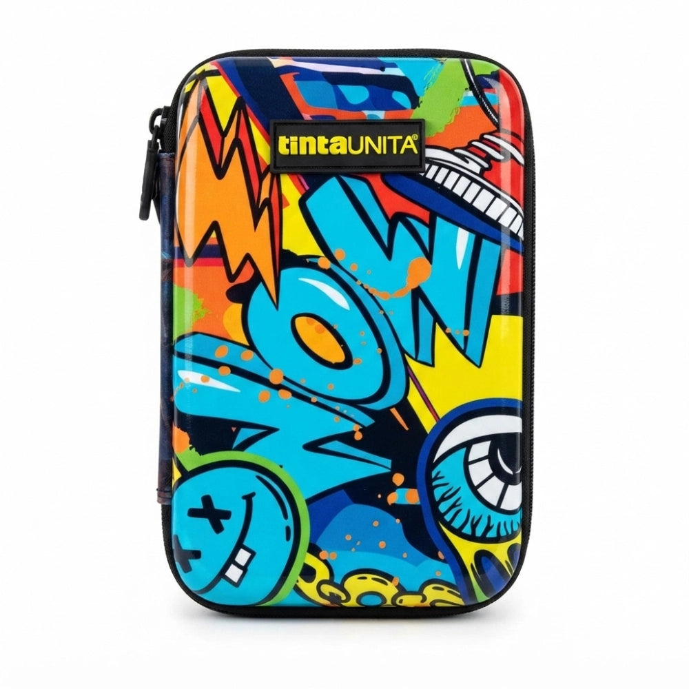 Astuccio TintaUNITA WOW One Time 2026/2027 – astuccio rigido multicolore con fantasia graffiti urban, scritta WOW azzurra, occhio e smile, materiale scolastico incluso