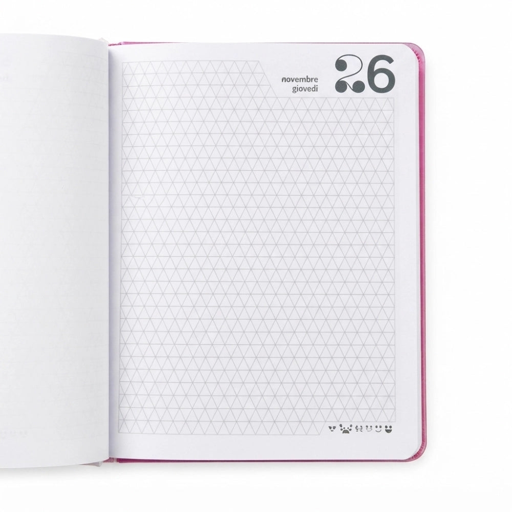 Diario Be You Fuxia 2026-2027 – pagine datate giornaliere con rigatura e pattern geometrico