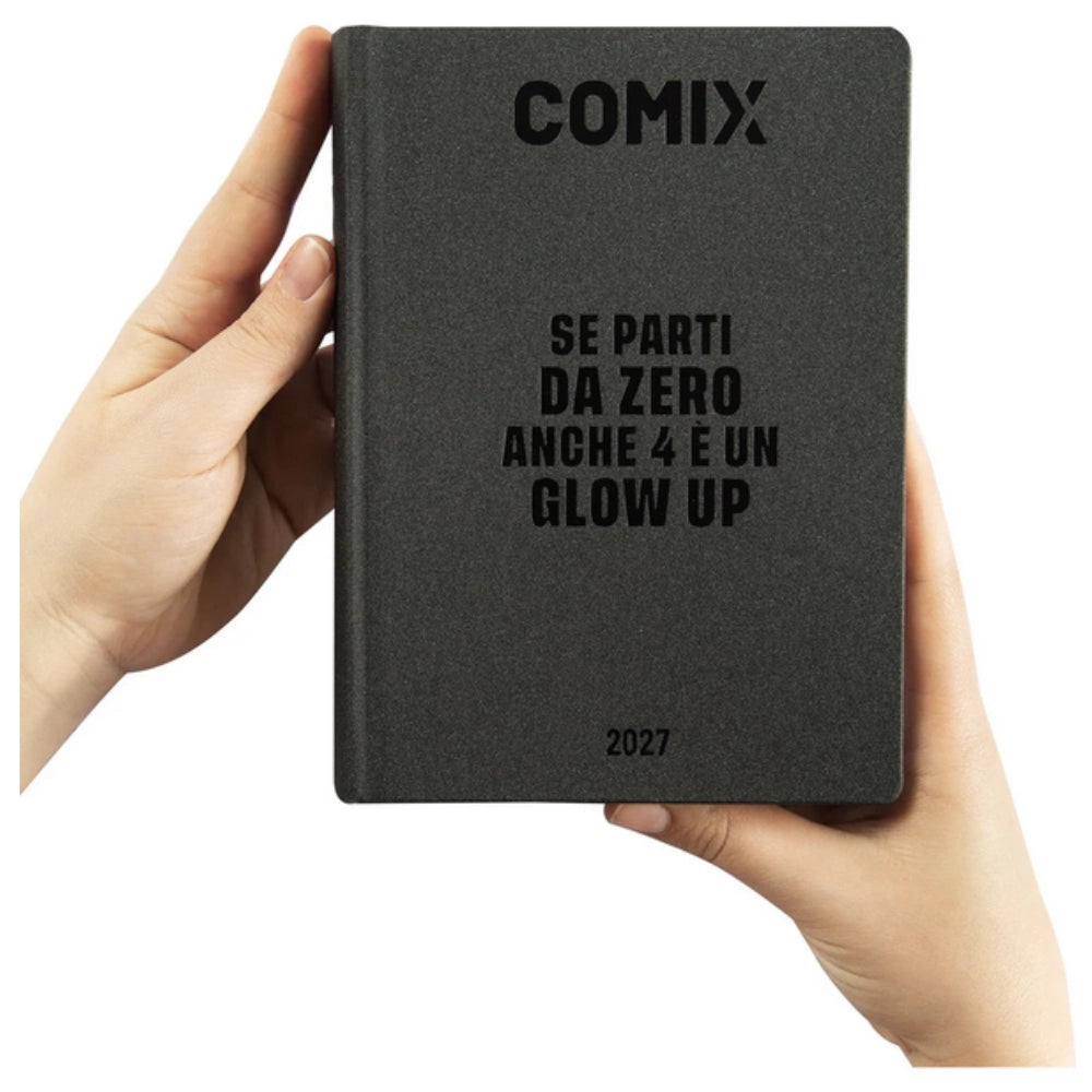 Diario Comix 16 Mesi Giornaliero 2026/2027 – Standard Charcoal