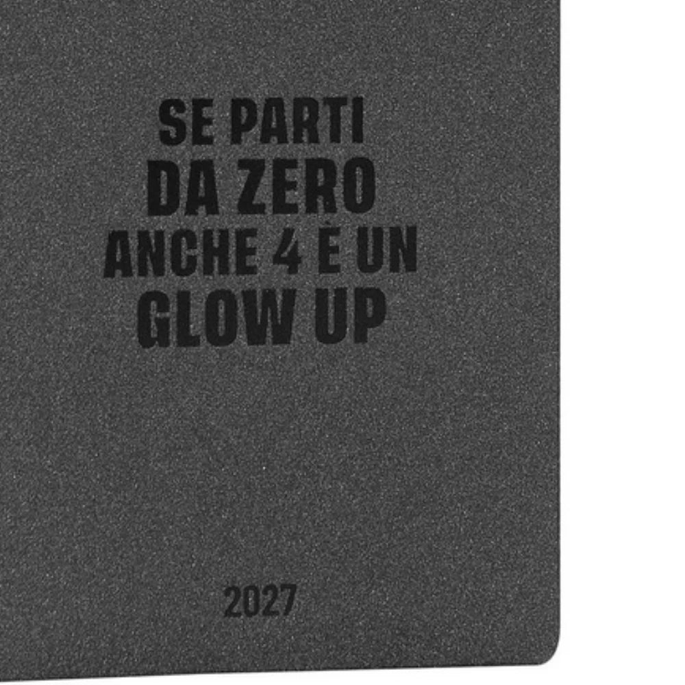 Diario Comix 16 Mesi Giornaliero 2026/2027 – Standard Charcoal