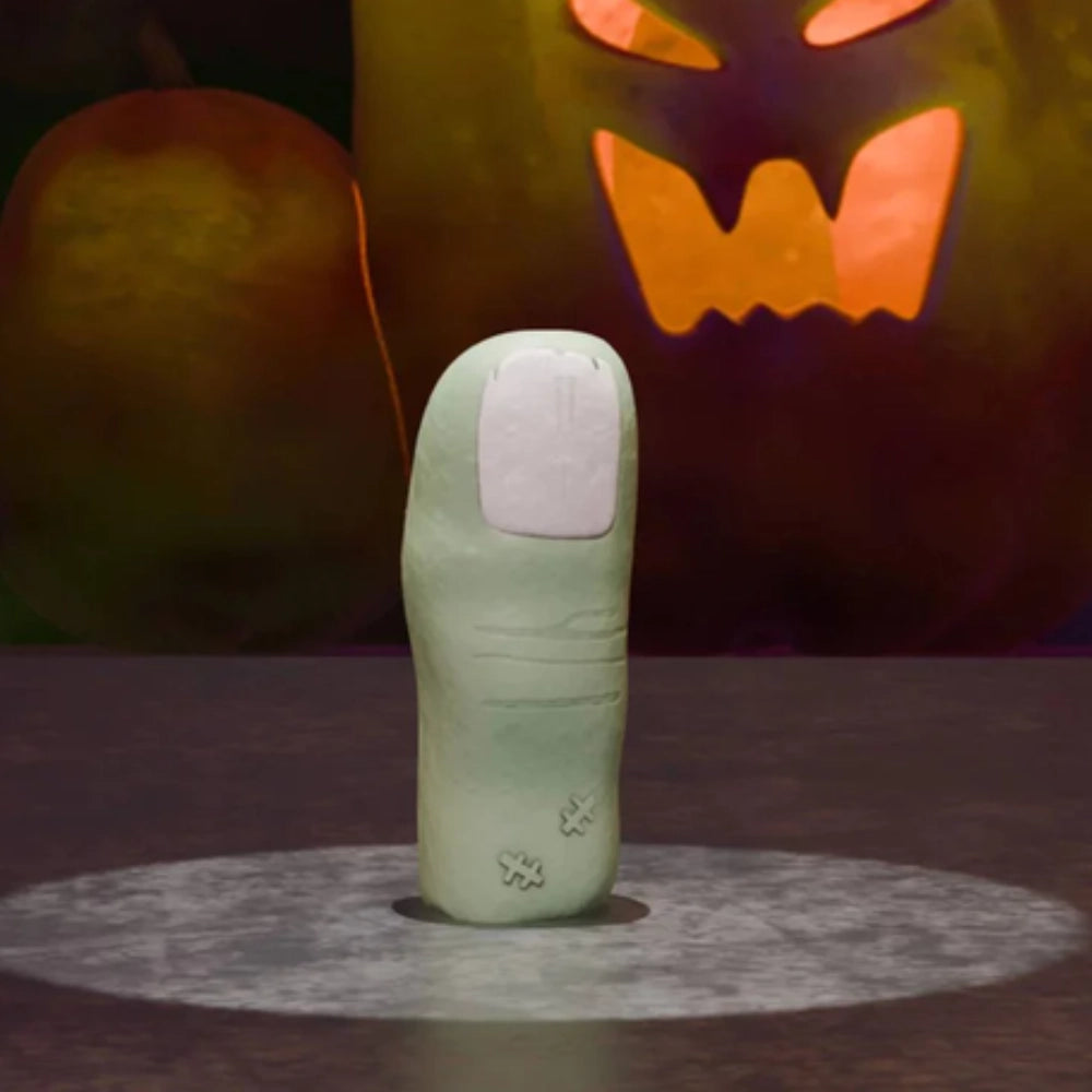 Legami Gomma Dito Zombie Halloween – foto atmosfera con zucca illuminata