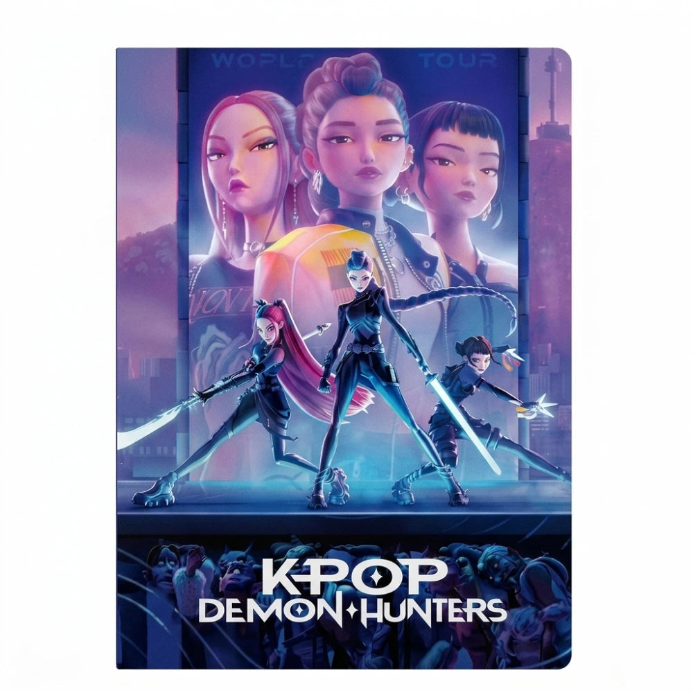 Quaderno Maxi K-Pop Demon Hunters copertina lilla – Rumi, Mira e Zoey in abiti bianchi da performance