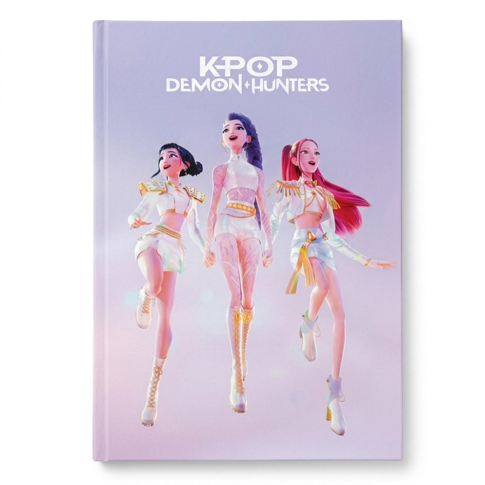 Quaderno Maxi K-Pop Demon Hunters copertina viola – Rumi, Mira e Zoey in outfit casual street style